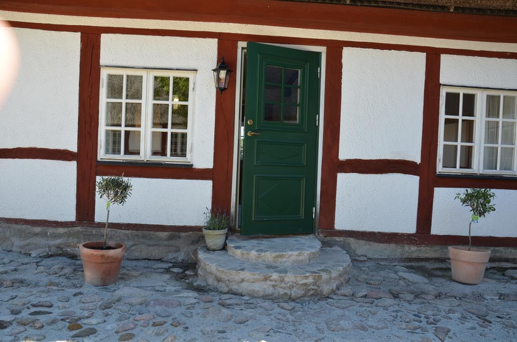 Kastanjegarden Pa Stenshuvud Kivik Habitación foto
